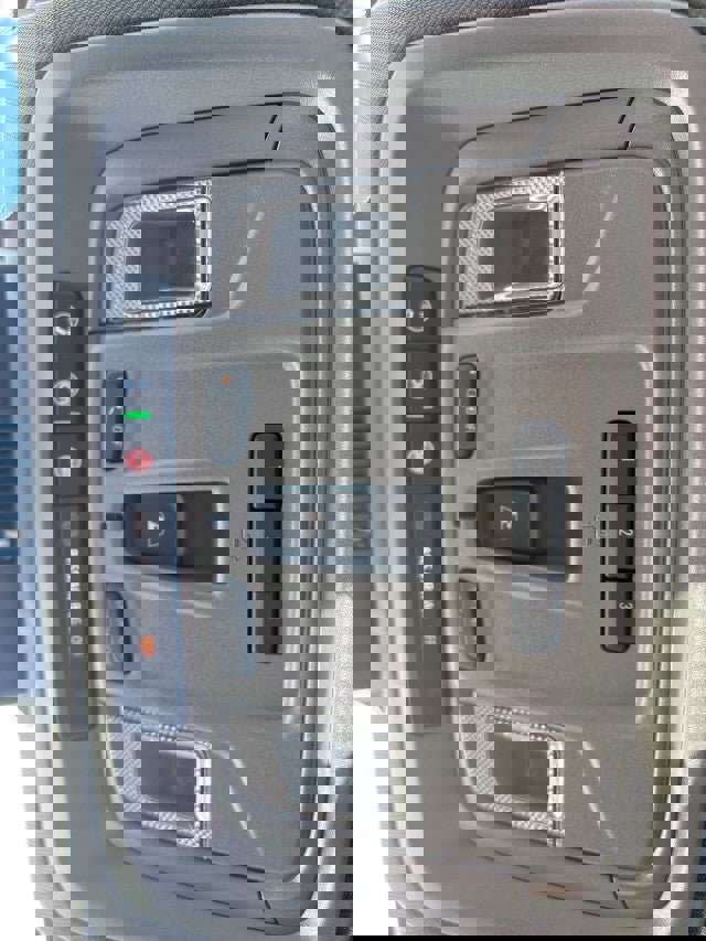 New 2026 GMC Sierra 1500 SLE w/ Preferred Package image 27