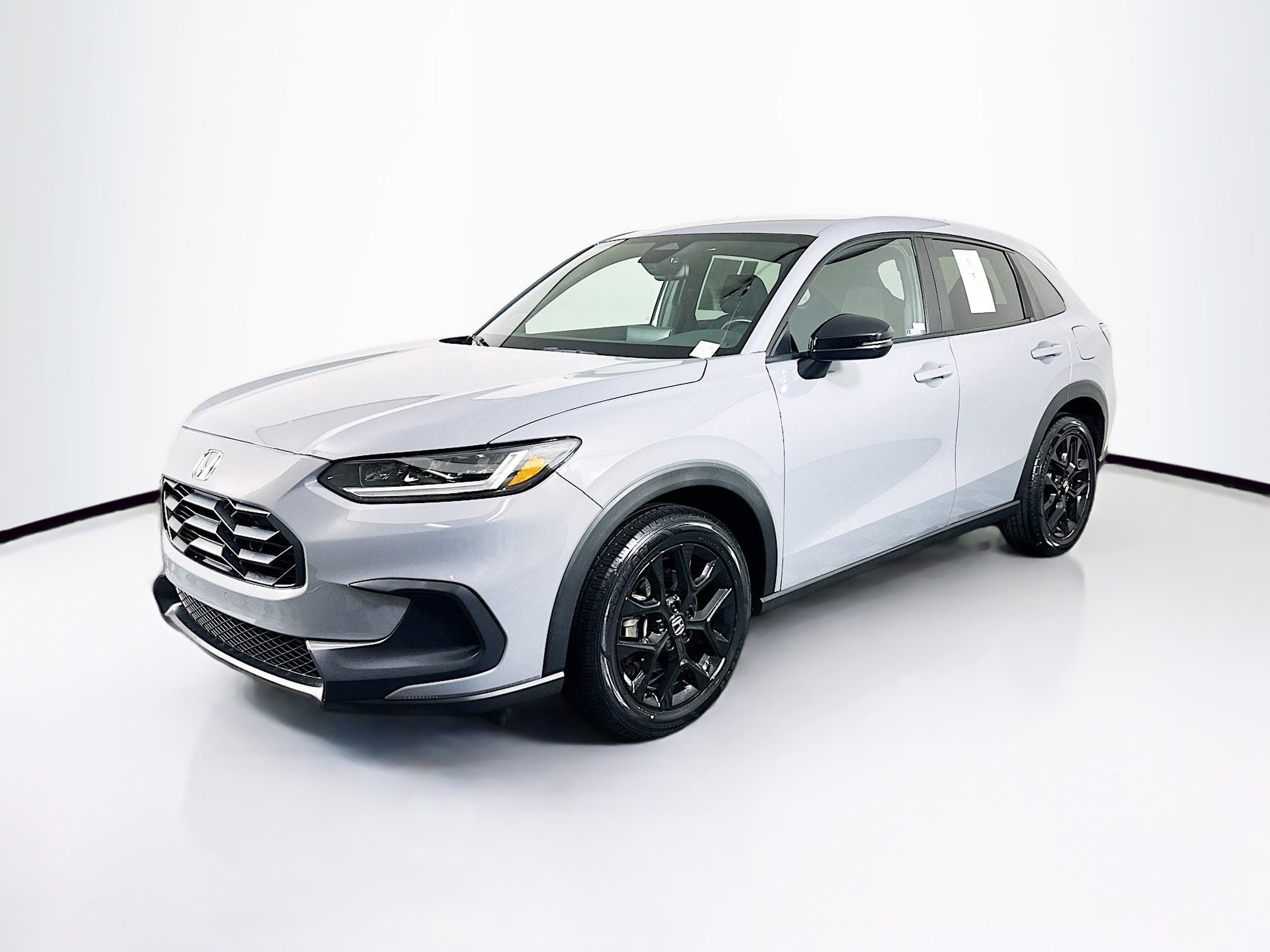 Used 2023 Honda HR-V Sport image 3