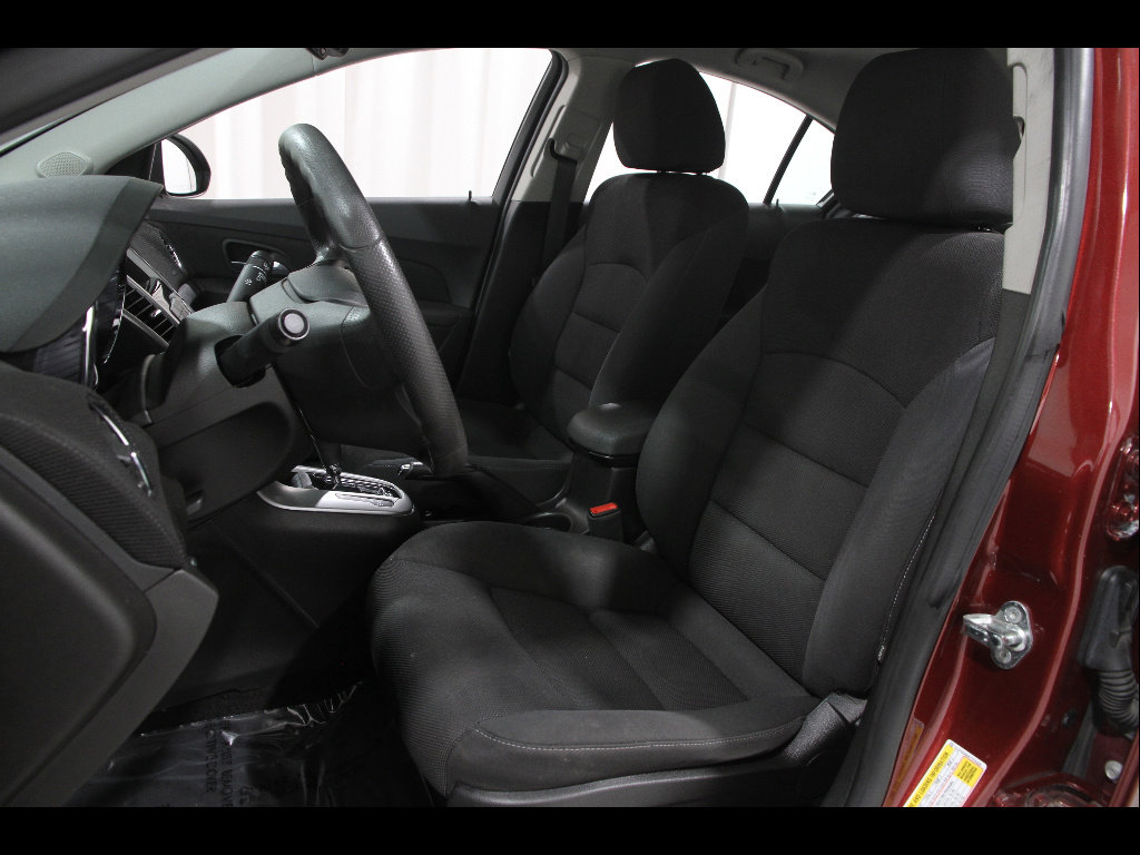 Used 2015 Chevrolet Cruze LT FWD image 5