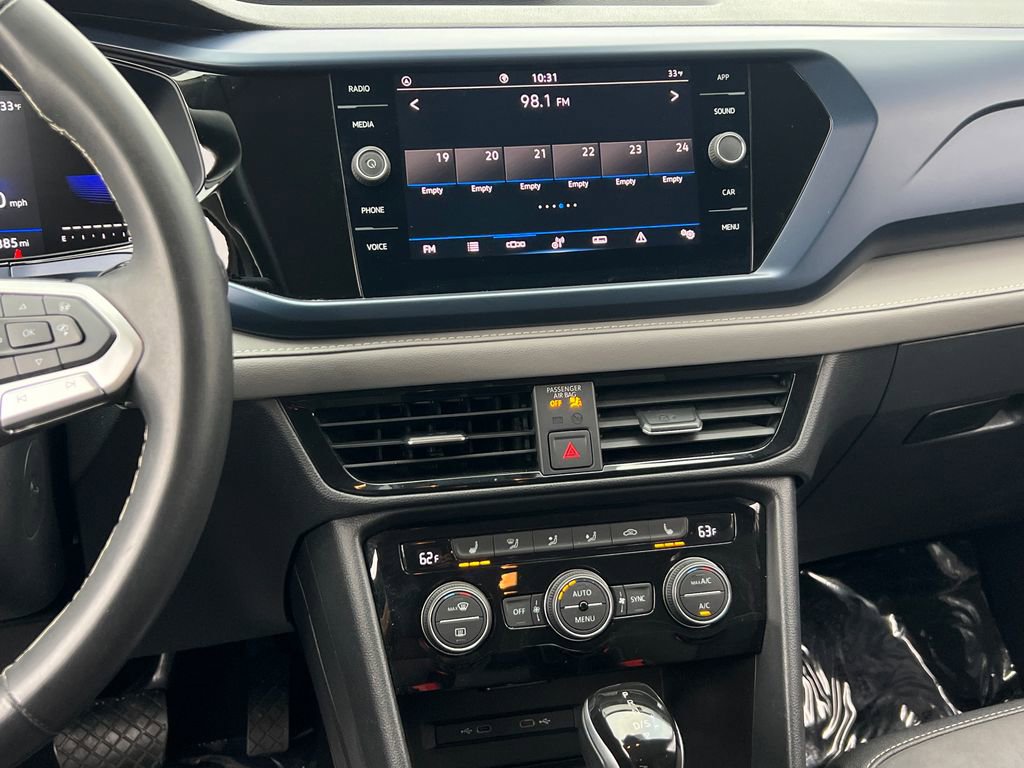 Used 2024 Volkswagen Taos SE image 20