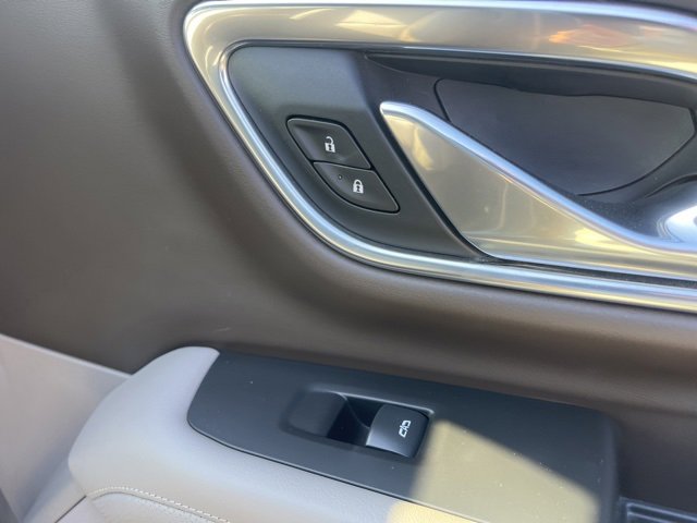 Used 2021 GMC Yukon SLT w/ SLT Premium Package image 65