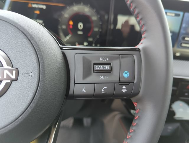 New 2026 Nissan Kicks SR w/ SR Premium Package FWD image 34