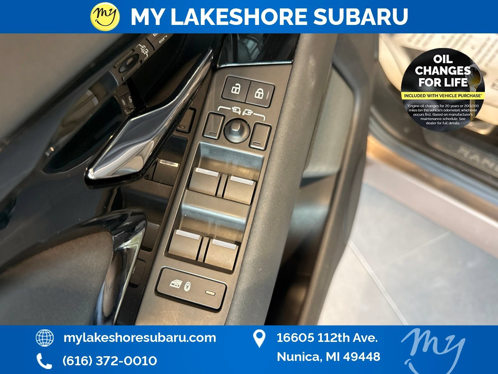 Used 2024 Land Rover Range Rover Evoque Dynamic SE AWD/4WD image 12