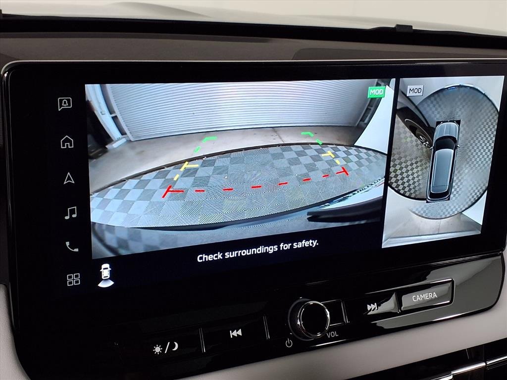 New 2025 Mitsubishi Outlander SEL image 17