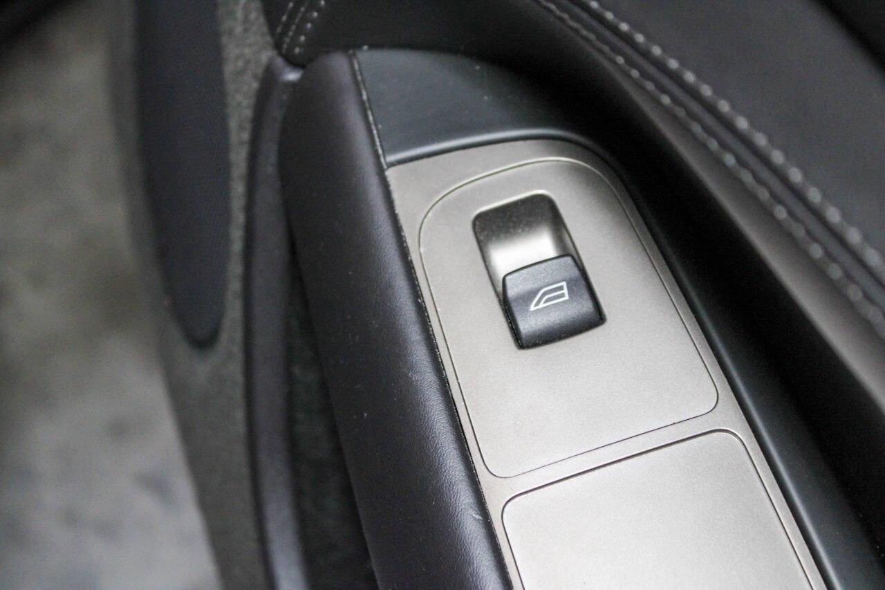 Used 2007 Jaguar XKR R image 38