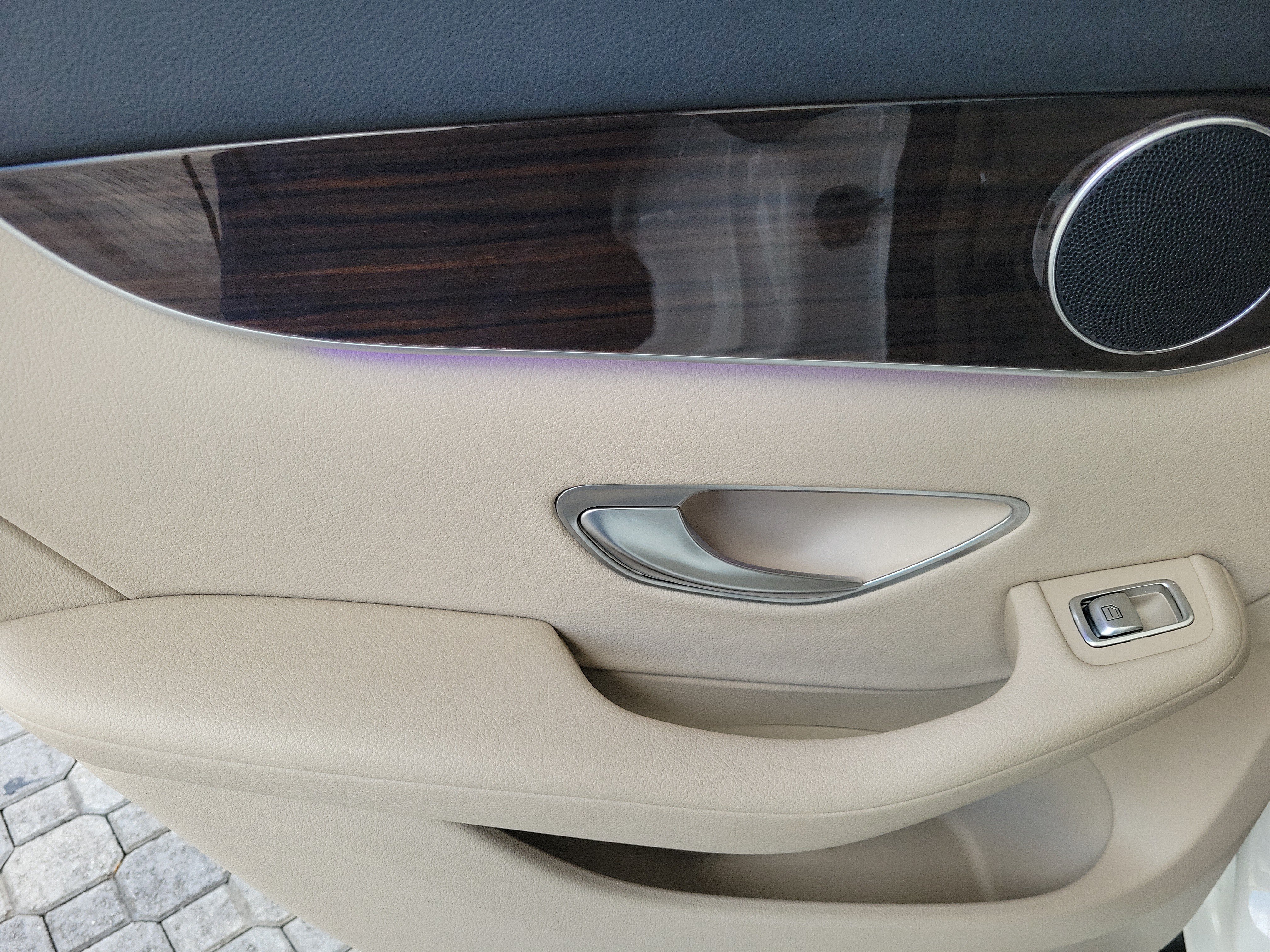 Used 2022 Mercedes-Benz GLC 300 image 17