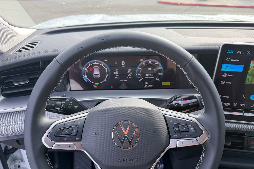 Certified 2025 Volkswagen Tiguan S w/ 18" Wheel Package image 14