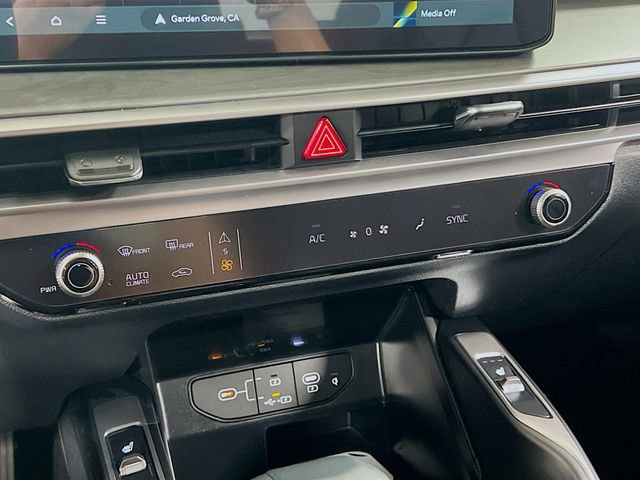 New 2026 Kia Sorento X-Line EX image 16