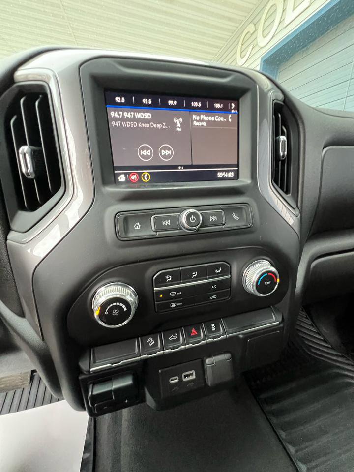 Used 2021 GMC Sierra 1500 4x4 Crew Cab w/ Sierra Value Package image 20