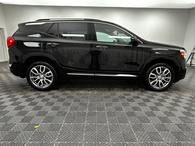 Used 2023 GMC Terrain Denali image 13