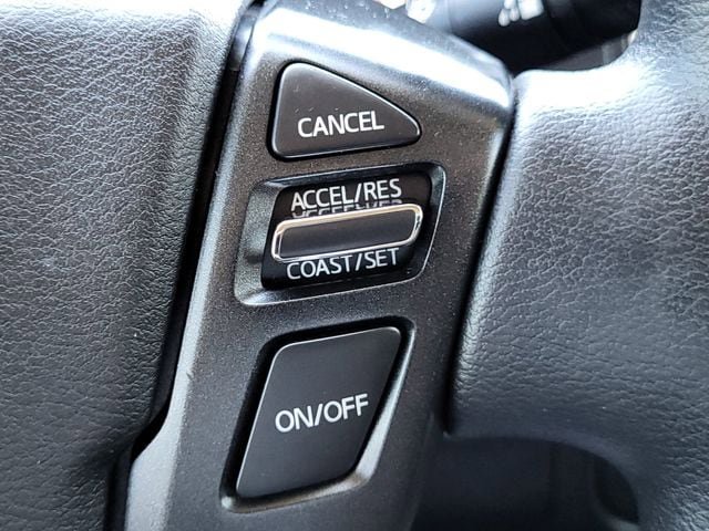 Certified 2024 Nissan Frontier SV AWD/4WD image 11