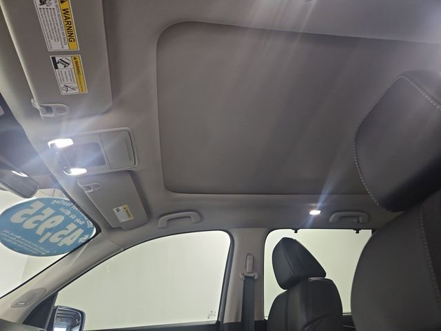 Certified 2025 Honda Pilot Touring image 20