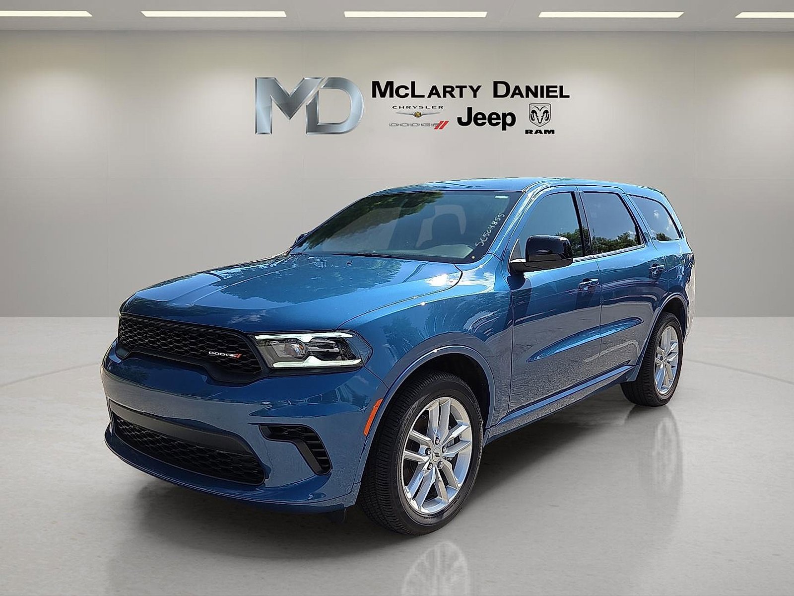 New 2025 Dodge Durango GT w/ Trailer Tow Group IV image 2