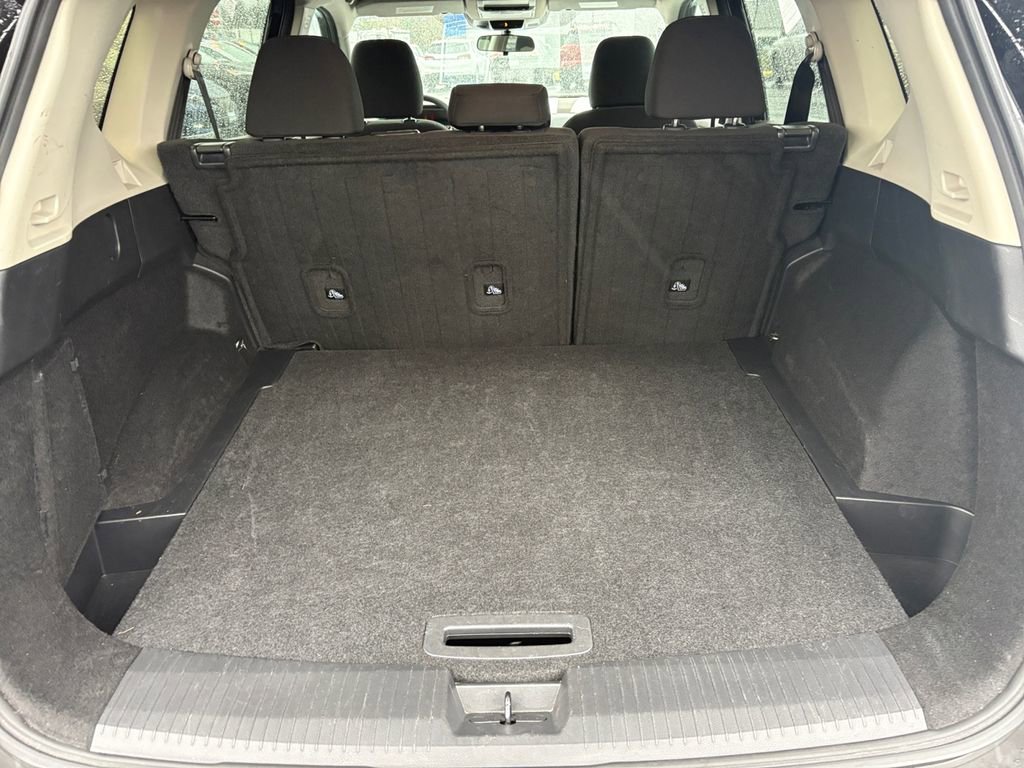 Used 2023 Nissan Rogue S image 24