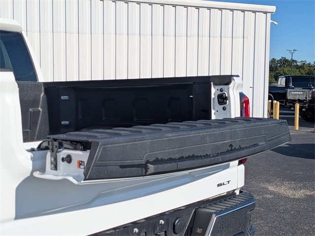 Used 2025 GMC Sierra 1500 SLT image 15