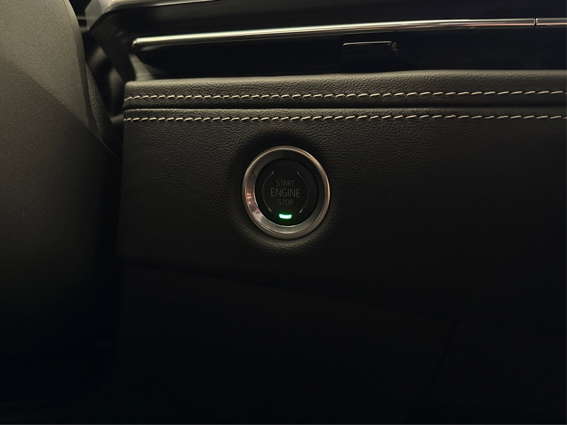 Certified 2026 Cadillac Escalade ESV Sport w/ LPO, ONYX Package image 27