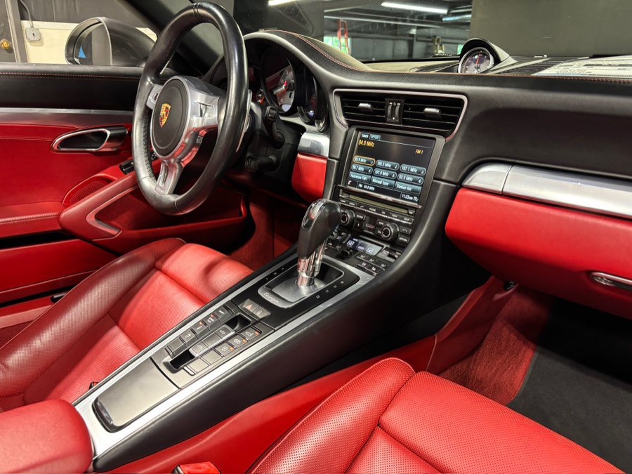 Used 2015 Porsche 911 Targa 4S AWD/4WD image 31