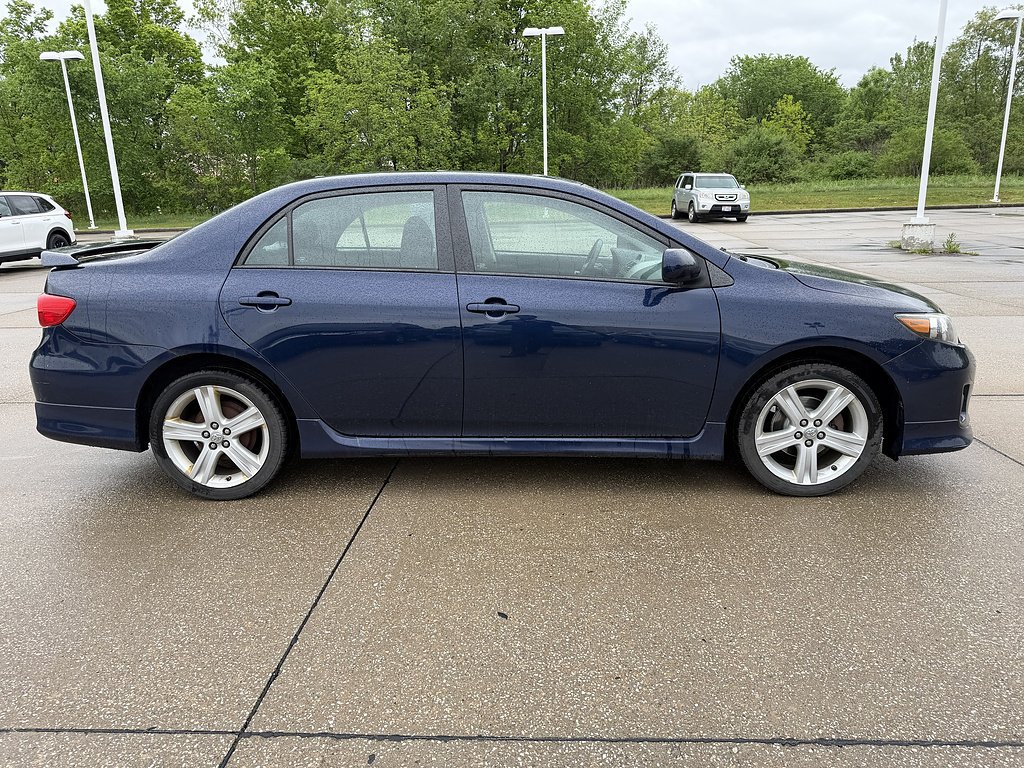 Used 2013 Toyota Corolla S w/ Premium Pkg FWD image 3