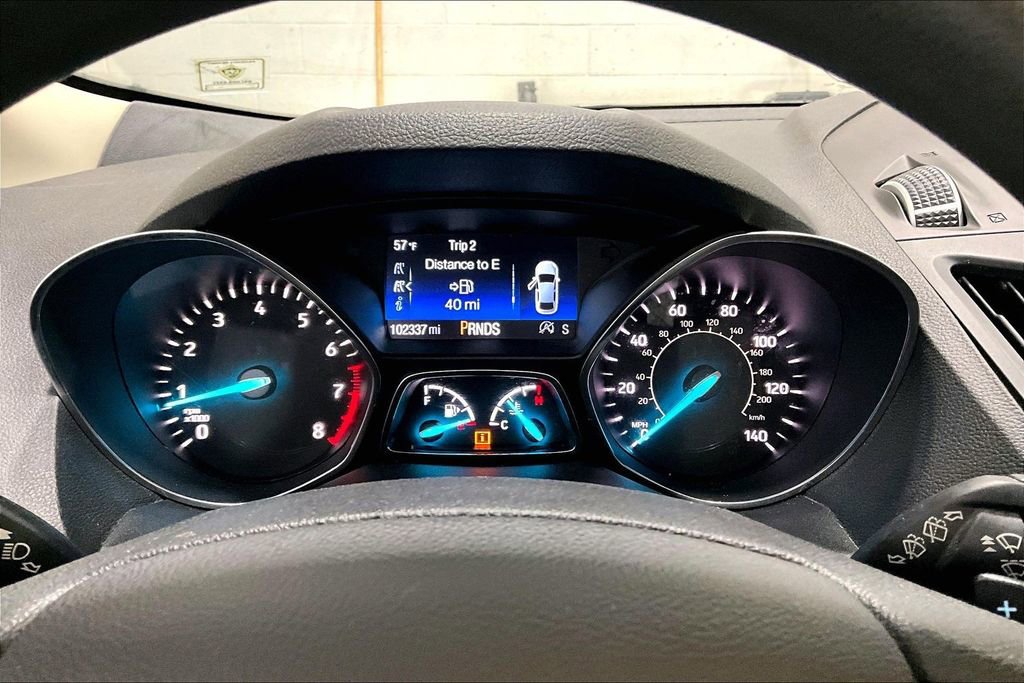 Used 2017 Ford Escape SE w/ Equipment Group 201A FWD image 13