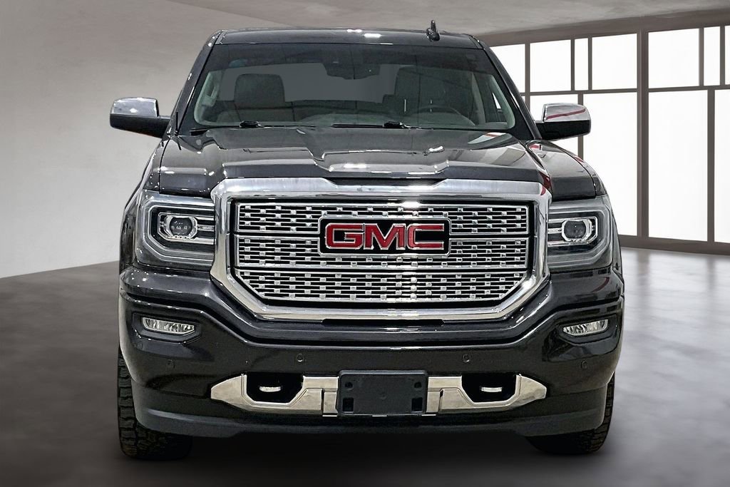 Used 2016 GMC Sierra 1500 Denali w/ Denali Ultimate Package image 3