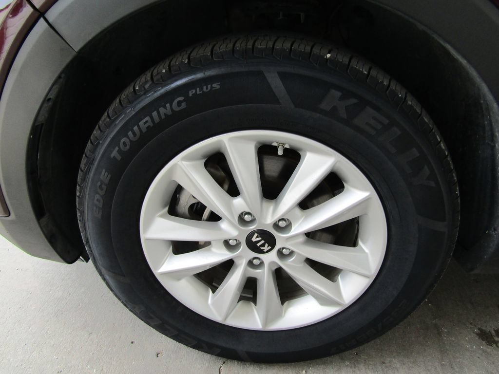 Used 2020 Kia Sorento FWD V6 image 21