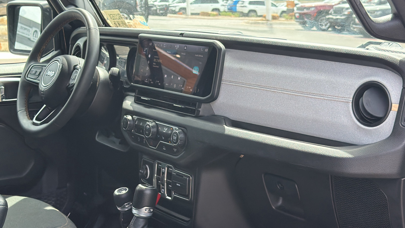 Used 2024 Jeep Wrangler Unlimited Sport AWD/4WD image 20
