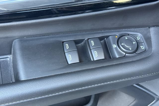 Used 2025 Chevrolet Tahoe LT AWD/4WD image 11