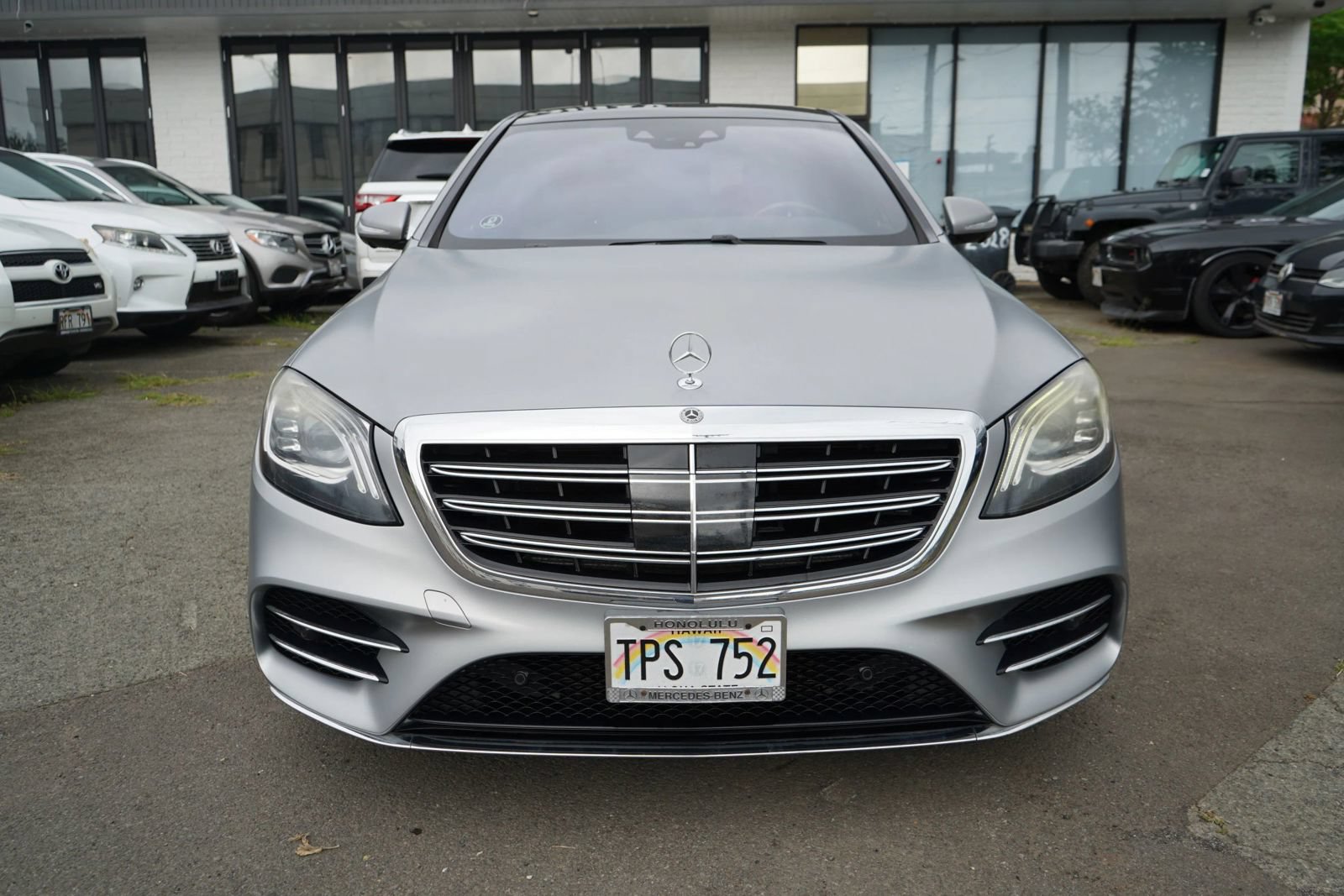Used 2018 Mercedes-Benz S 560 Sedan image 3