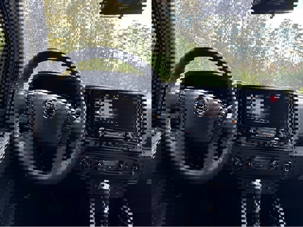 New 2026 Nissan Frontier SV w/ SV Convenience Package image 4