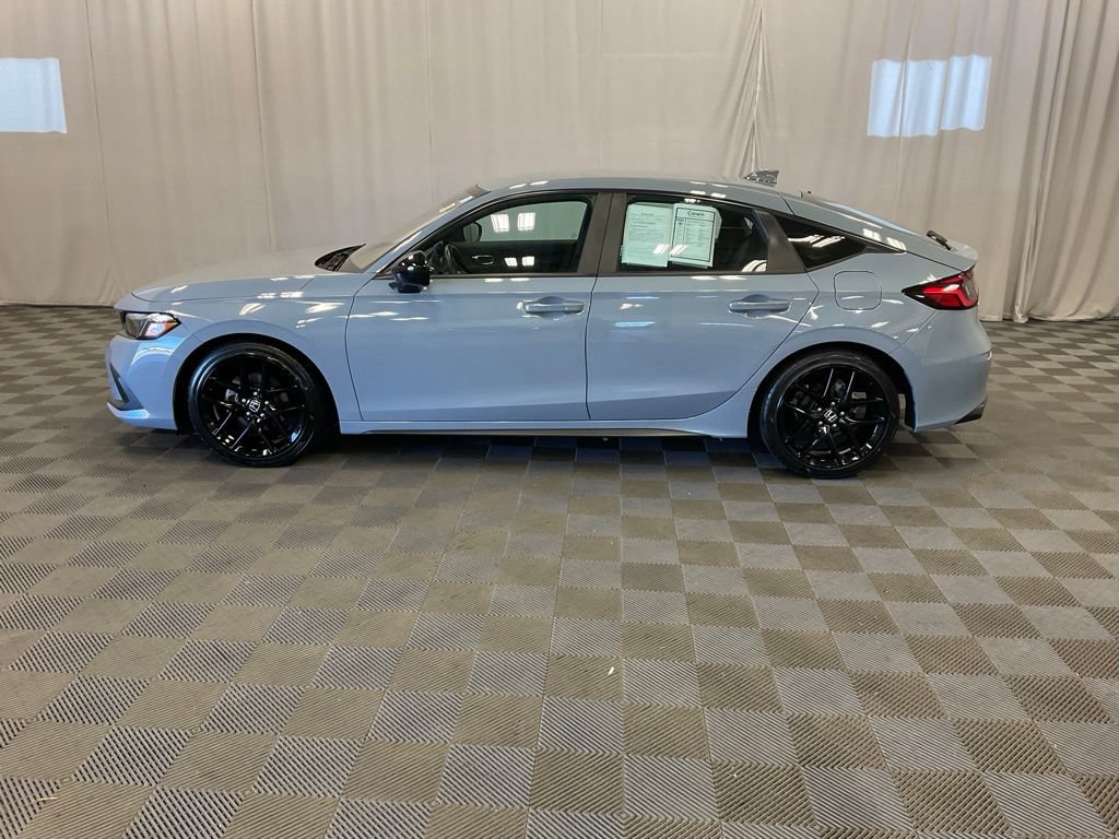 Used 2023 Honda Civic Sport image 8