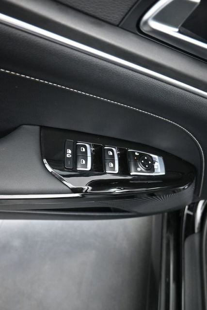 Used 2025 Kia K5 GT-Line image 10