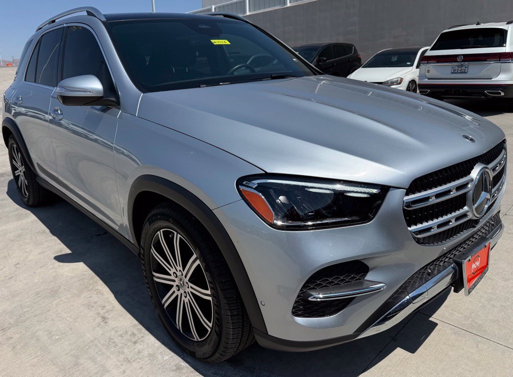 Used 2025 Mercedes-Benz GLE 450 4MATIC image 2