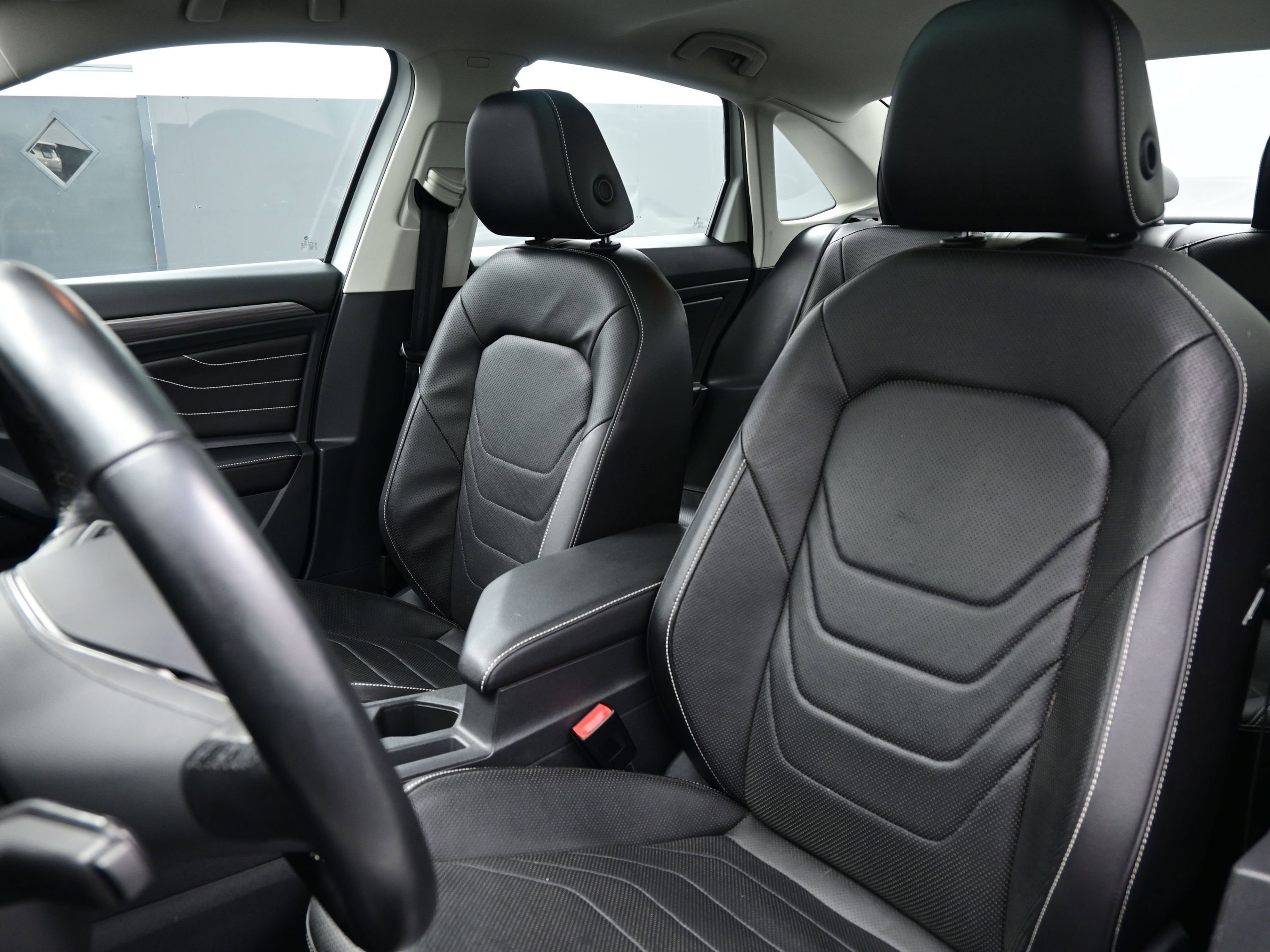 Used 2022 Volkswagen Jetta SEL image 14
