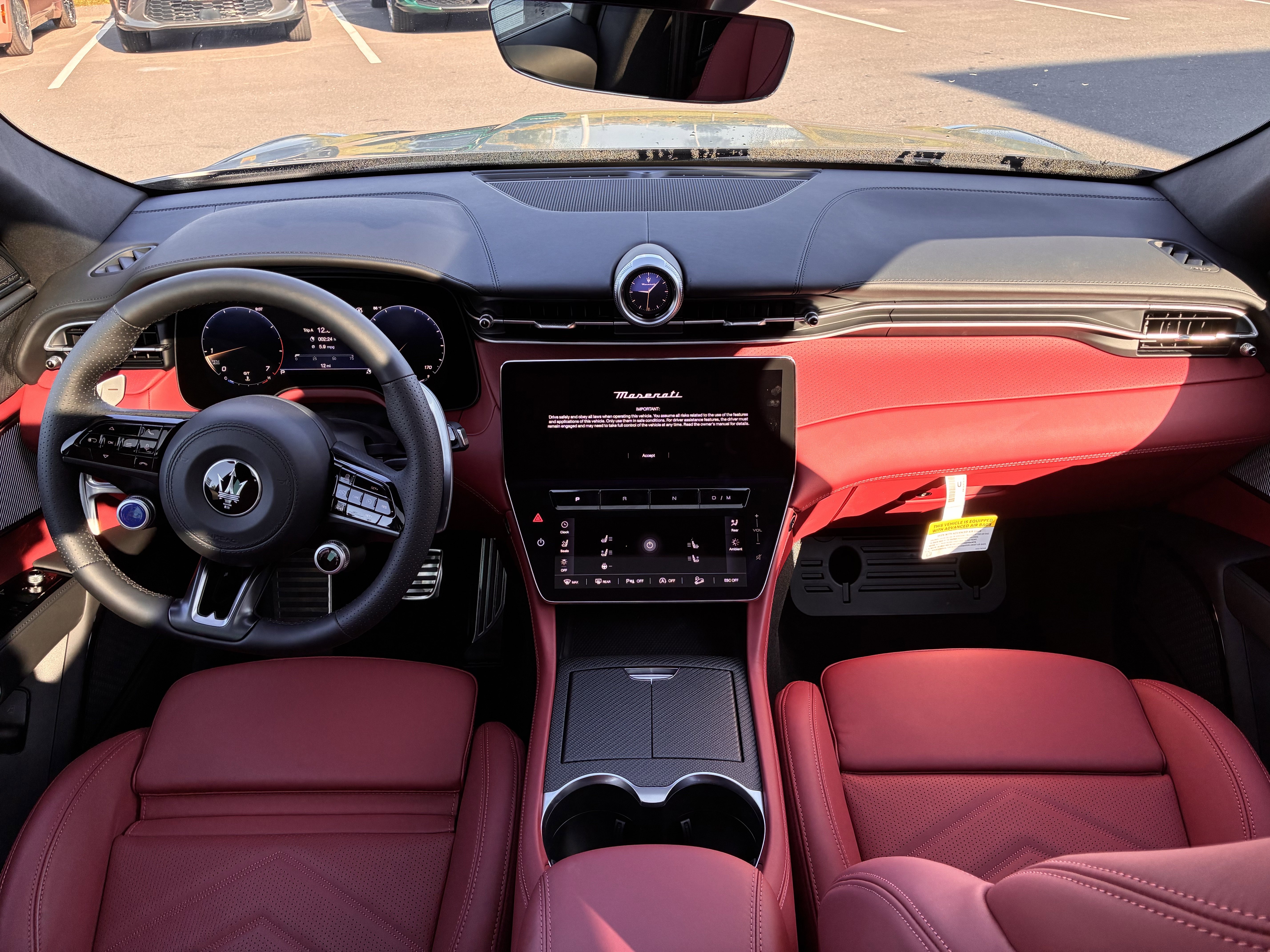 New 2025 Maserati Grecale Modena image 2