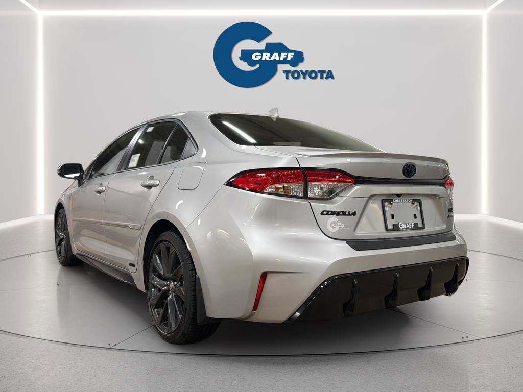 Used 2025 Toyota Corolla SE w/ SE Premium Package image 5