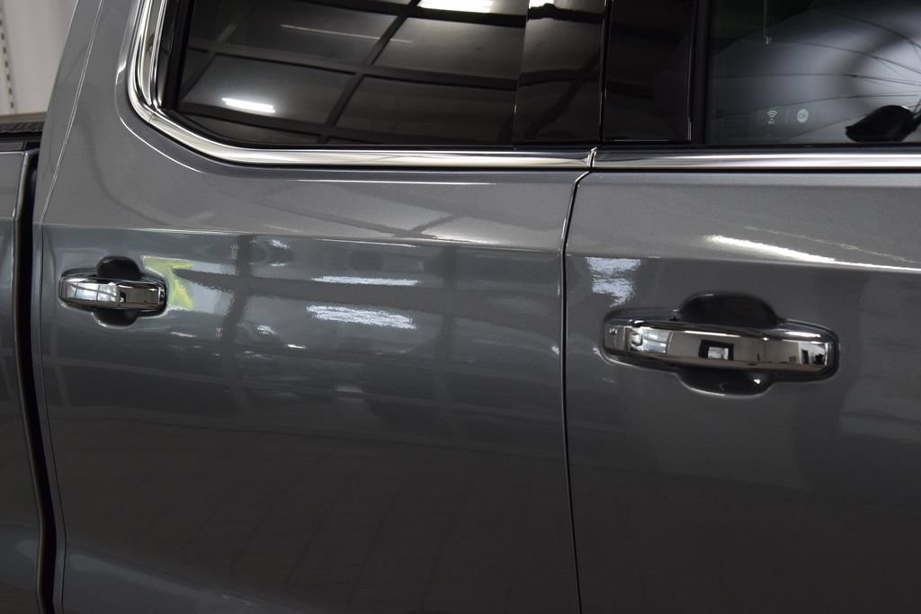 Used 2024 GMC Sierra 1500 Denali AWD/4WD image 19