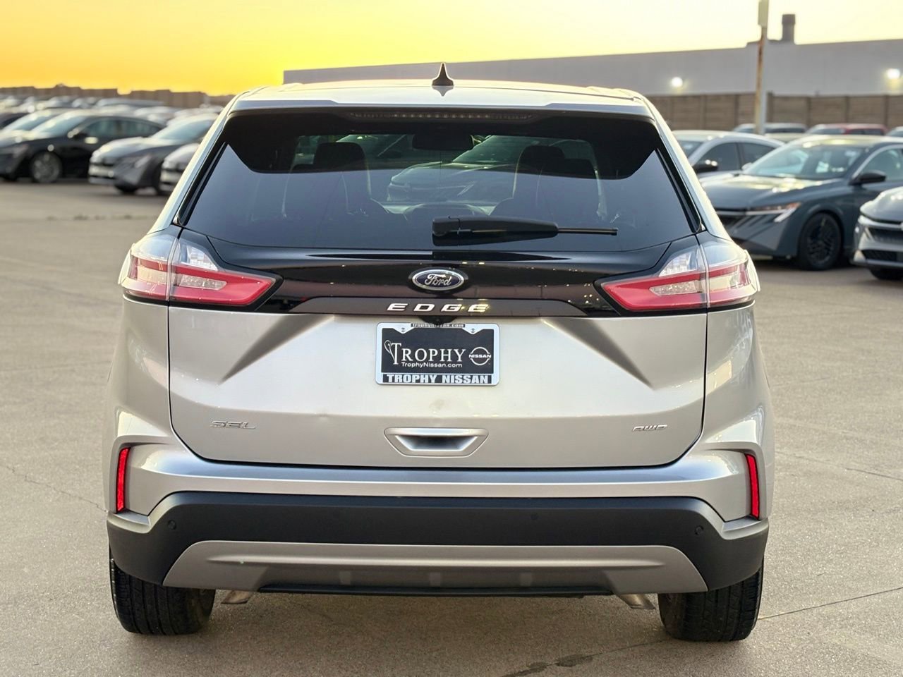 Used 2024 Ford Edge SEL image 7