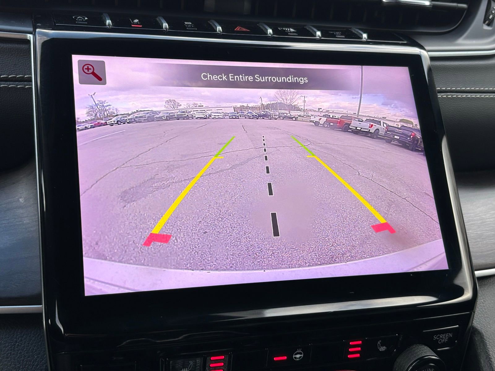 Used 2024 Jeep Grand Cherokee Limited image 7