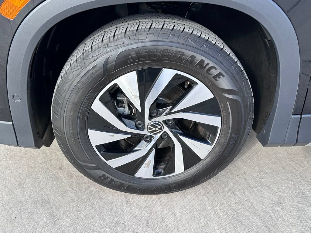 Used 2026 Volkswagen Tiguan S FWD image 5