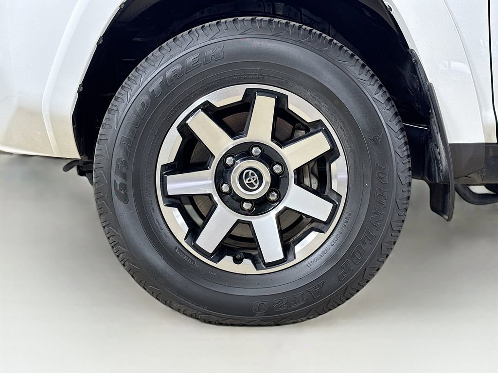 Certified 2024 Toyota 4Runner TRD Off-Road Premium w/ Moonroof Package AWD/4WD image 27