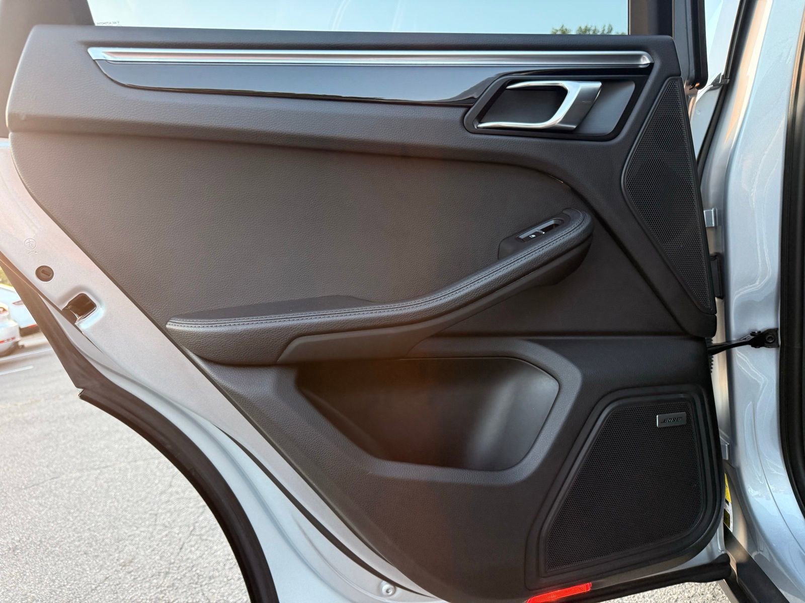 Used 2017 Porsche Macan S image 22