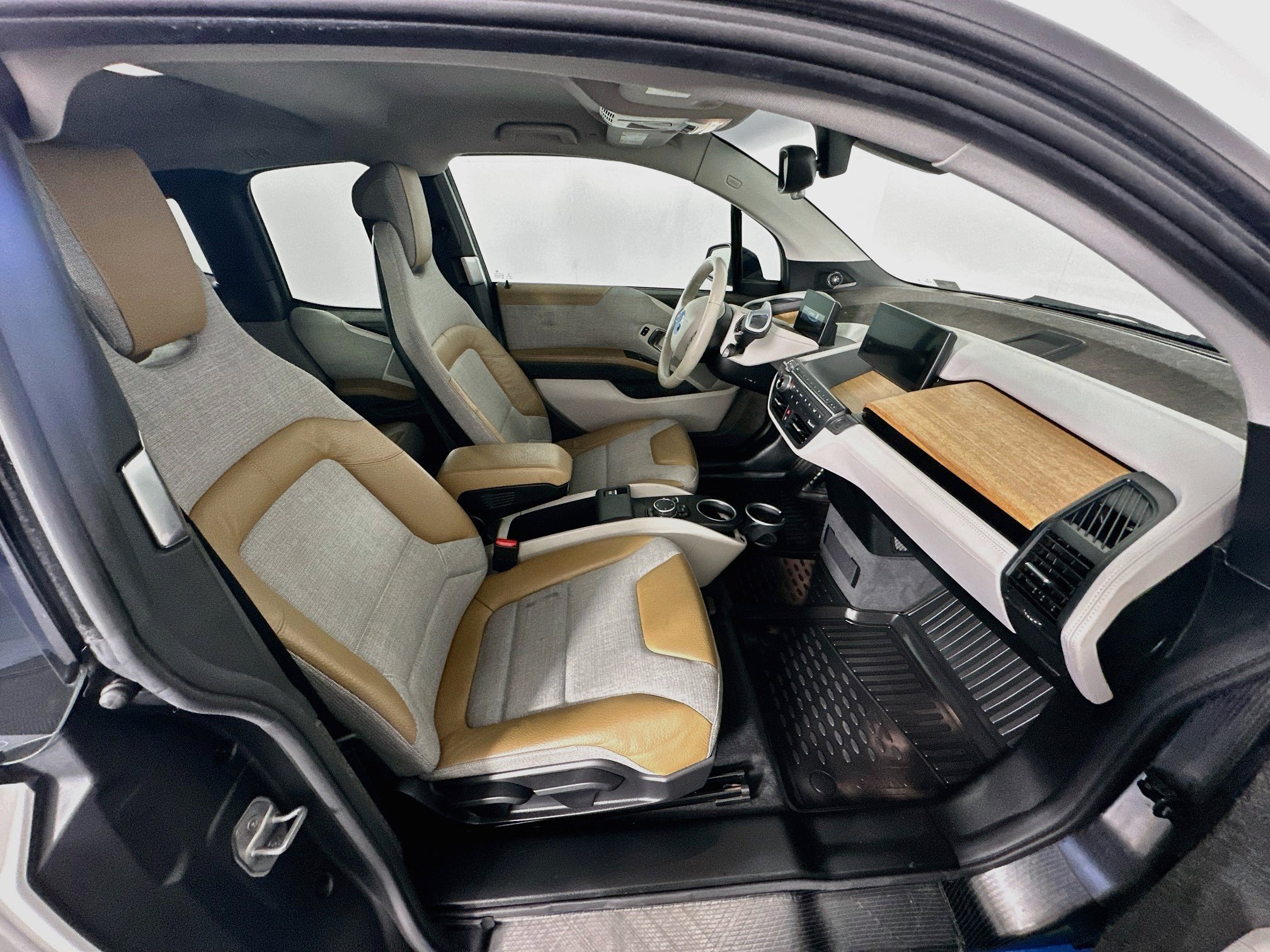 Used 2015 BMW i3 RWD image 29