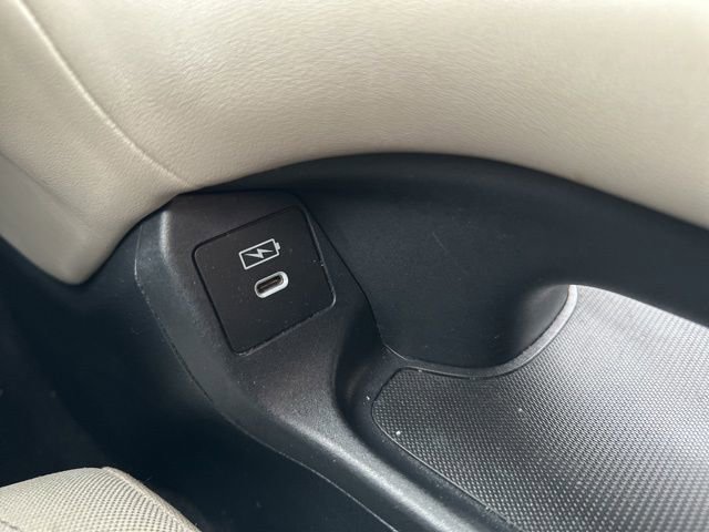 Used 2024 Honda HR-V LX image 37