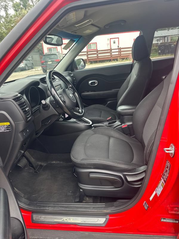 Used 2017 Kia Soul + w/ Designer's Package FWD image 2