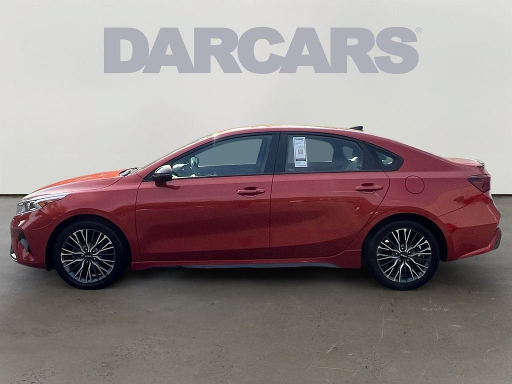 Used 2023 Kia Forte GT-Line w/ GT-Line Technology Package FWD image 4