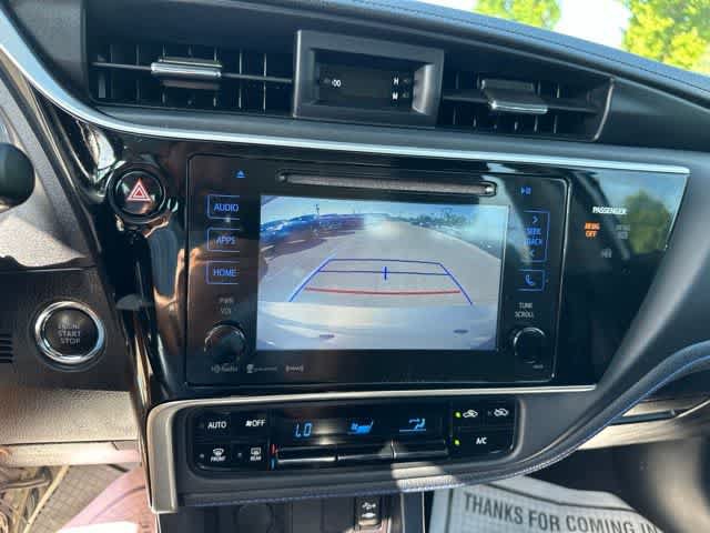 Used 2017 Toyota Corolla SE w/ SE Premium Package FWD image 10
