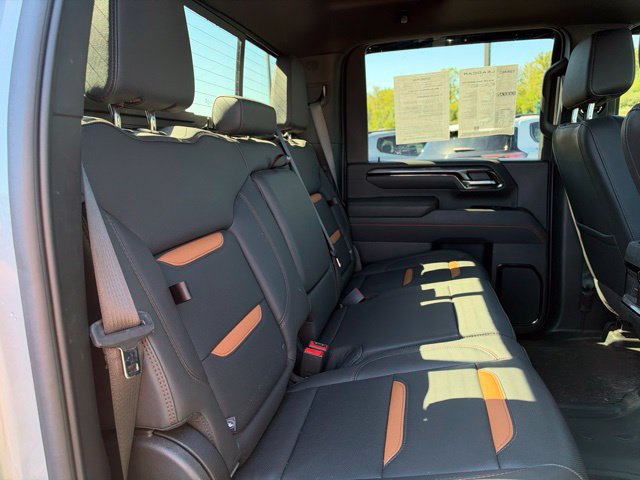 Used 2025 GMC Sierra 3500 AT4 w/ AT4 Premium Plus Package AWD/4WD image 15