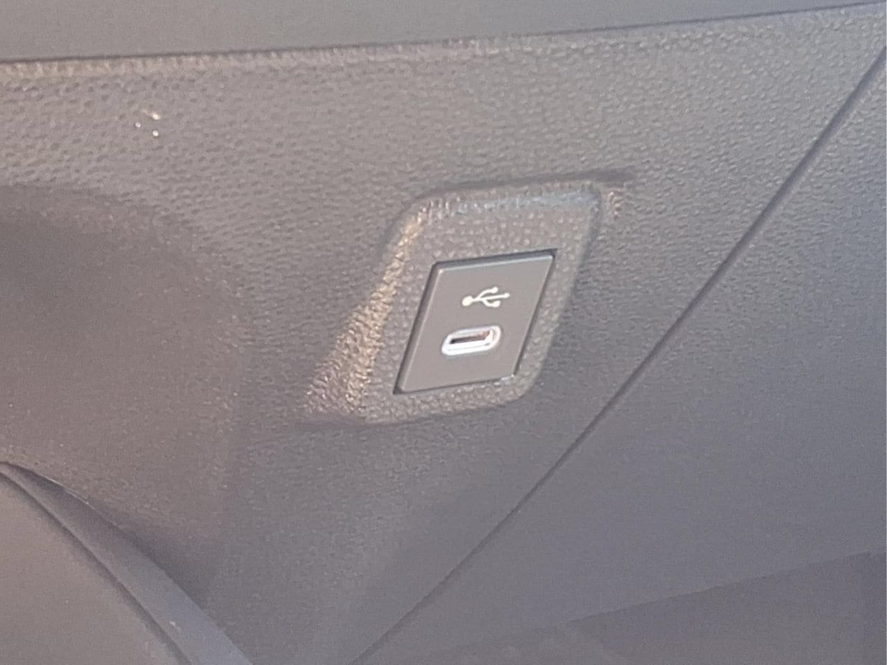 Used 2026 Toyota Corolla SE FWD image 16