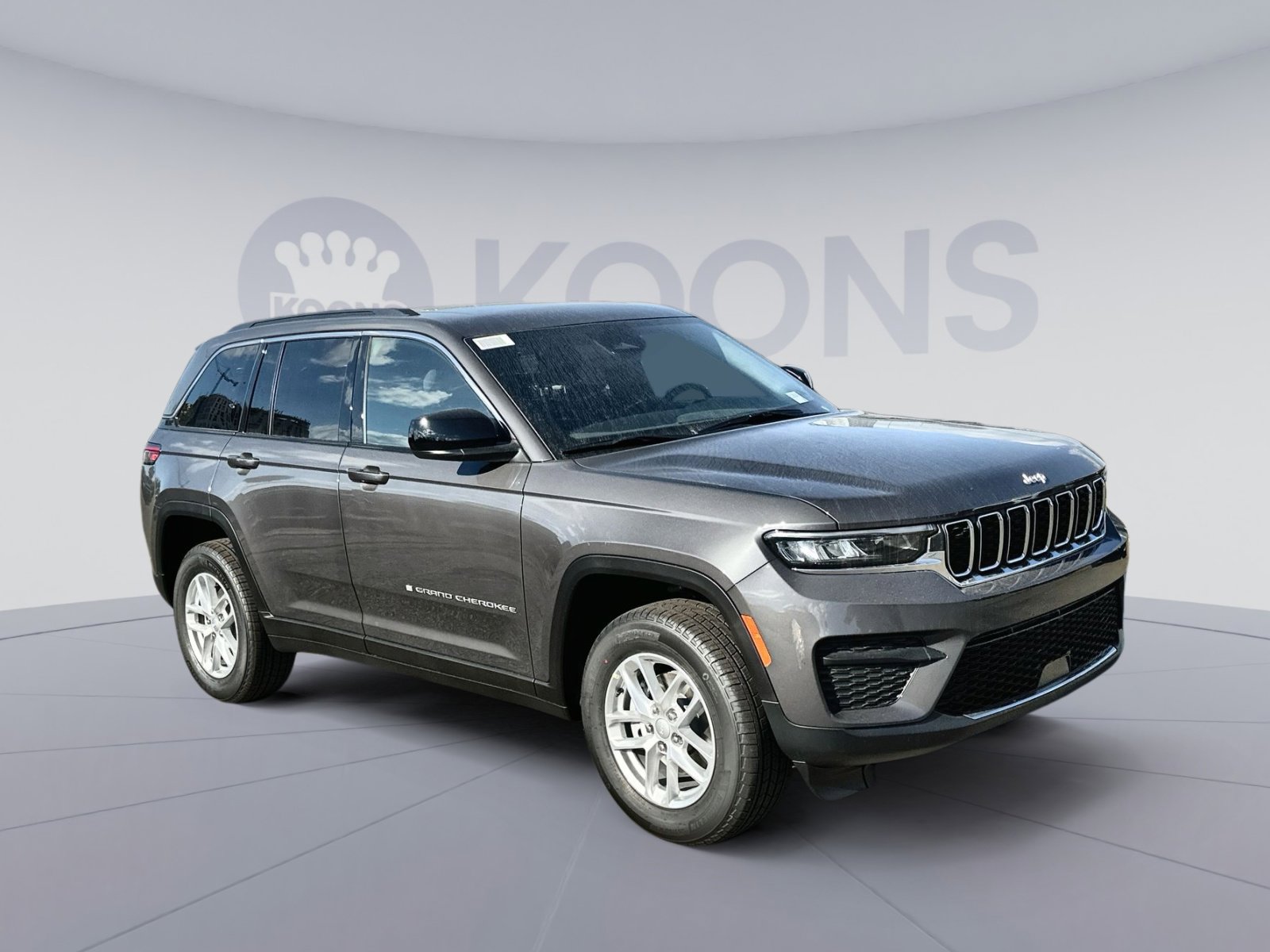 New 2025 Jeep Grand Cherokee Laredo w/ Luxury Tech Group I image 10