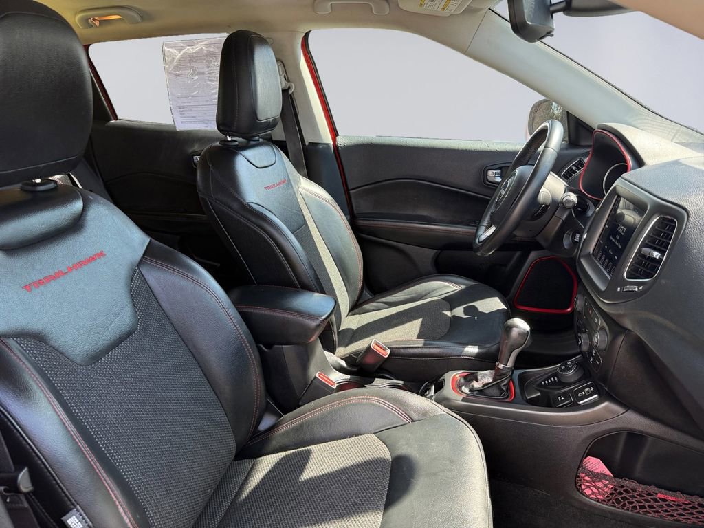 Used 2019 Jeep Compass Trailhawk AWD/4WD image 18